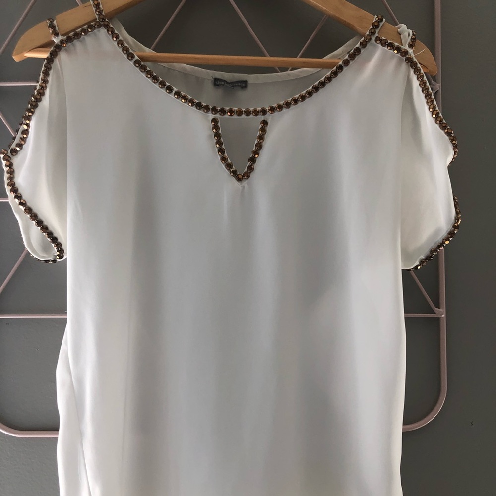 White/ gold blouse